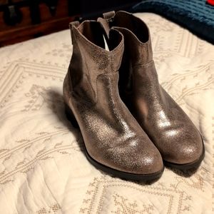 Sorel Lola II Booties in Pewter/Kettle